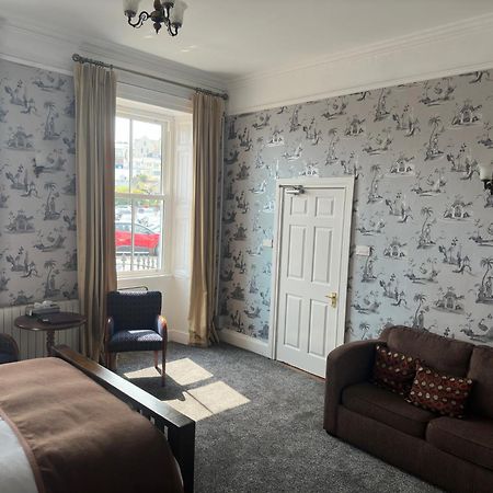 Отель Long Quay House Кинсэйл Экстерьер фото